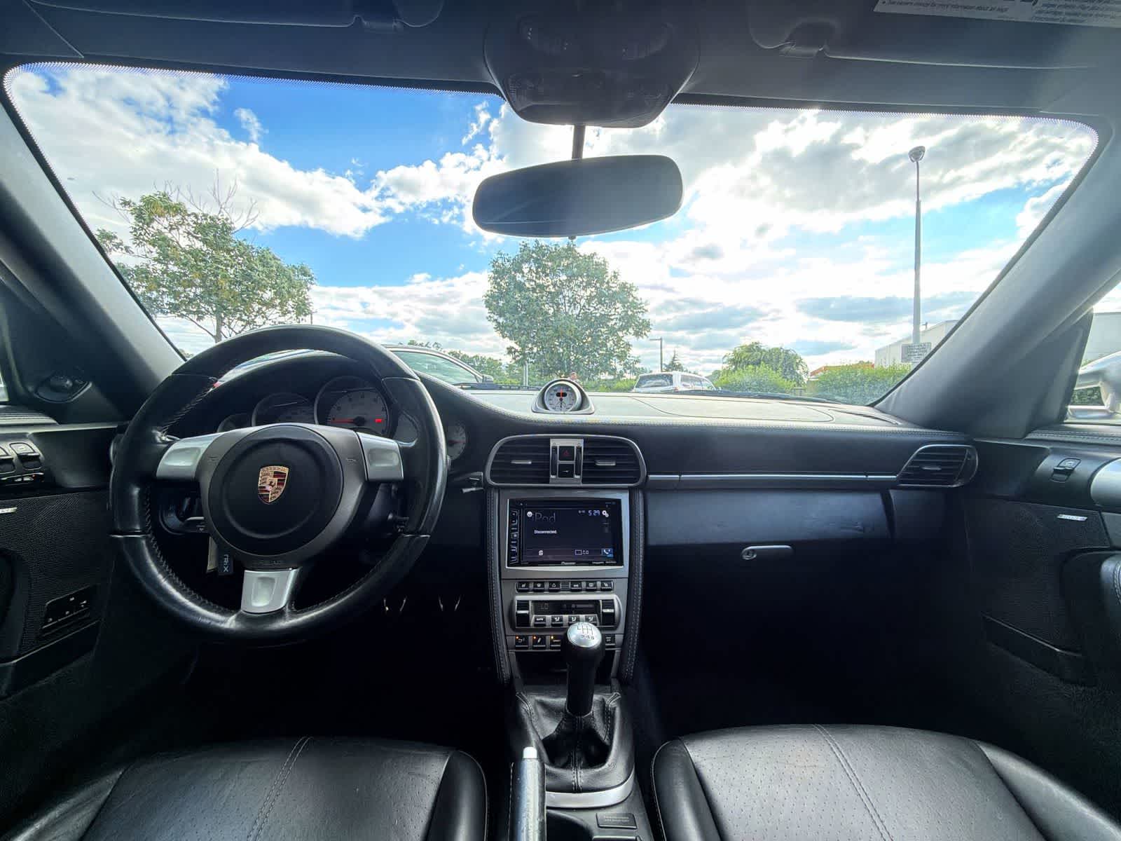 Thumbnail: 2006 Porsche 911 - 18