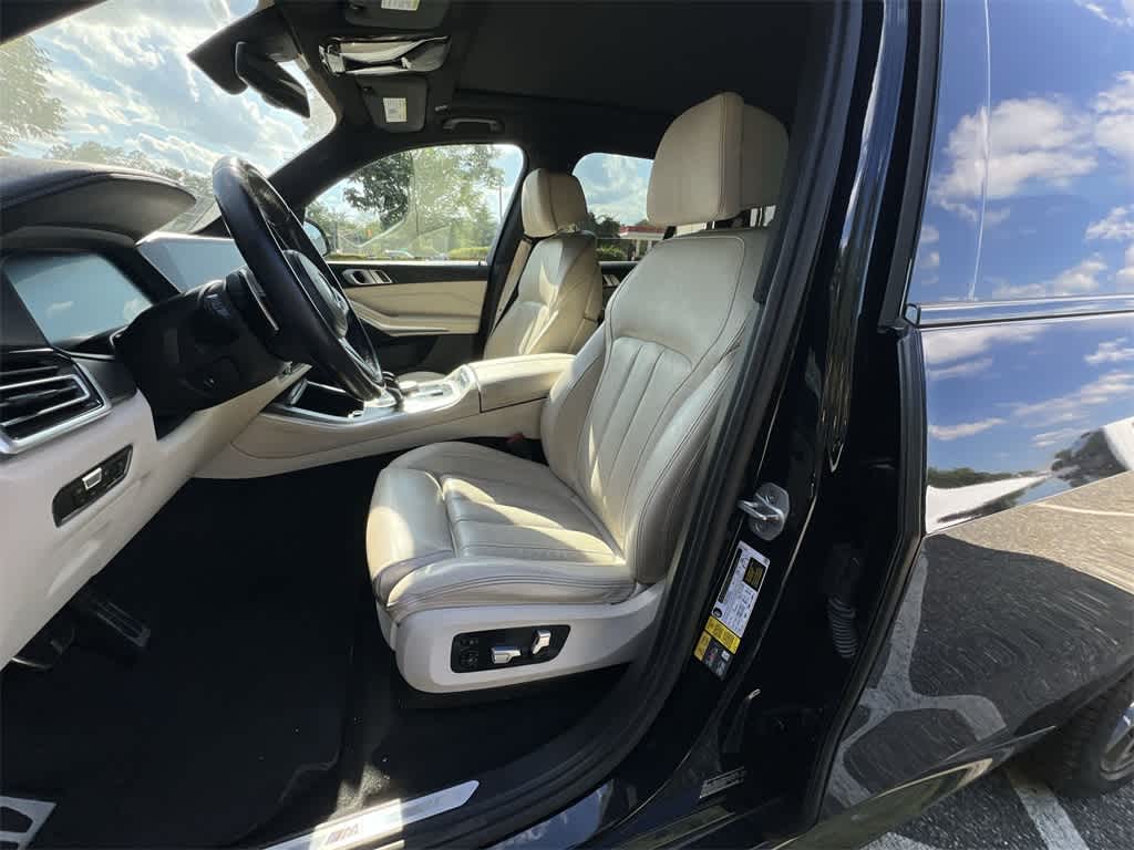 Thumbnail: 2022 BMW X5 - 18