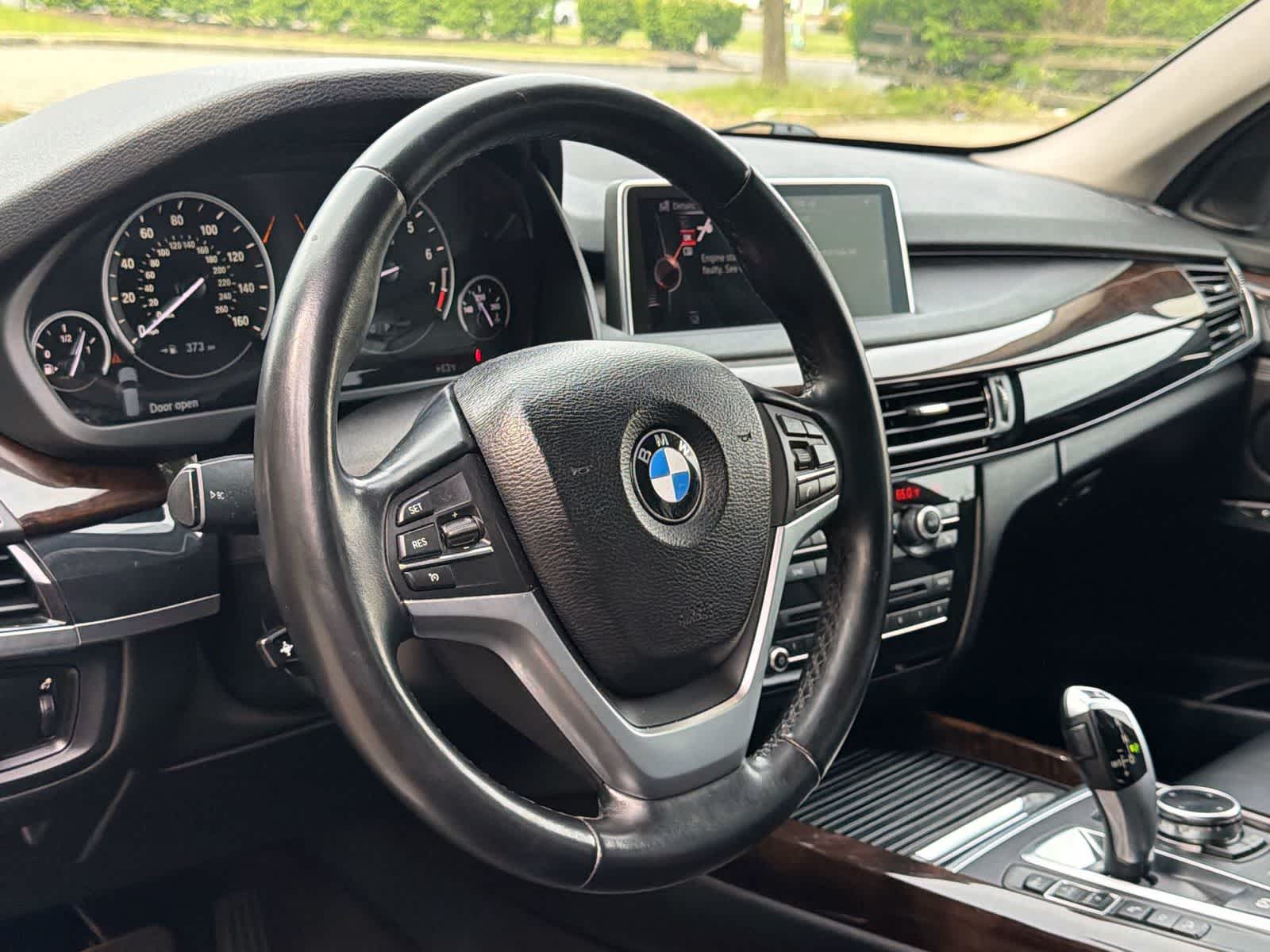 Thumbnail: 2015 BMW X5 - 23