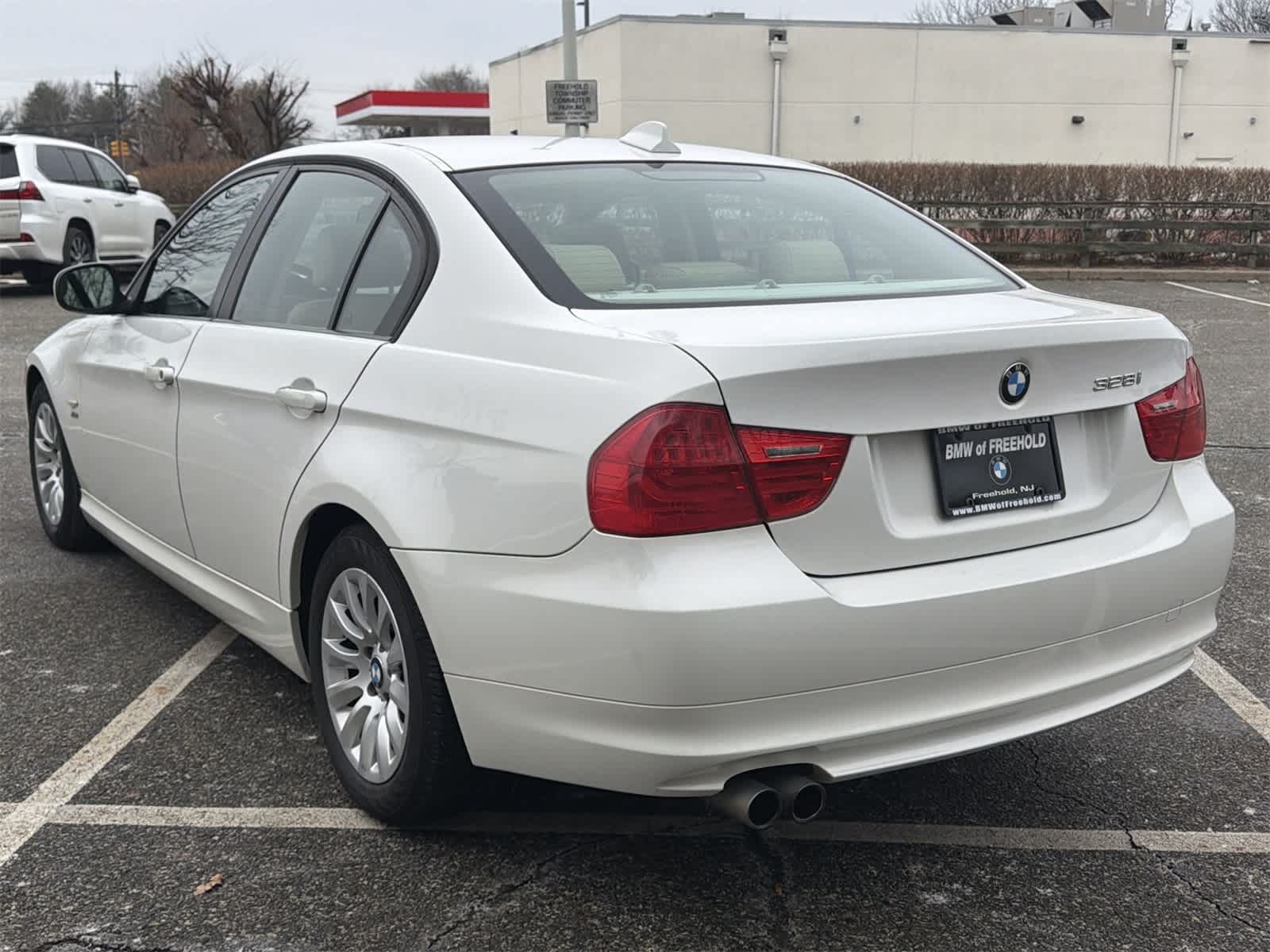 Thumbnail: 2009 BMW 3 Series - 12