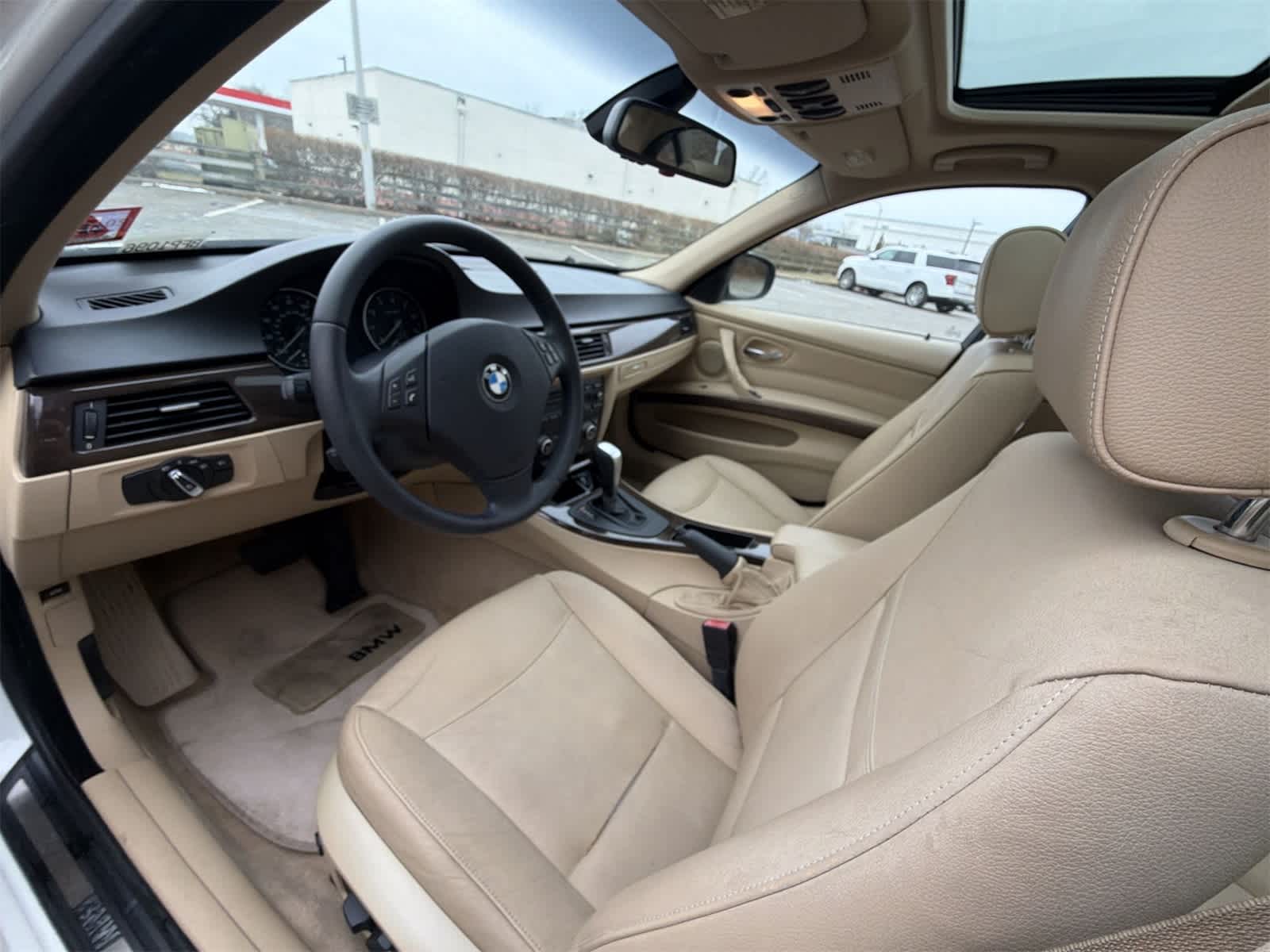 Thumbnail: 2009 BMW 3 Series - 10