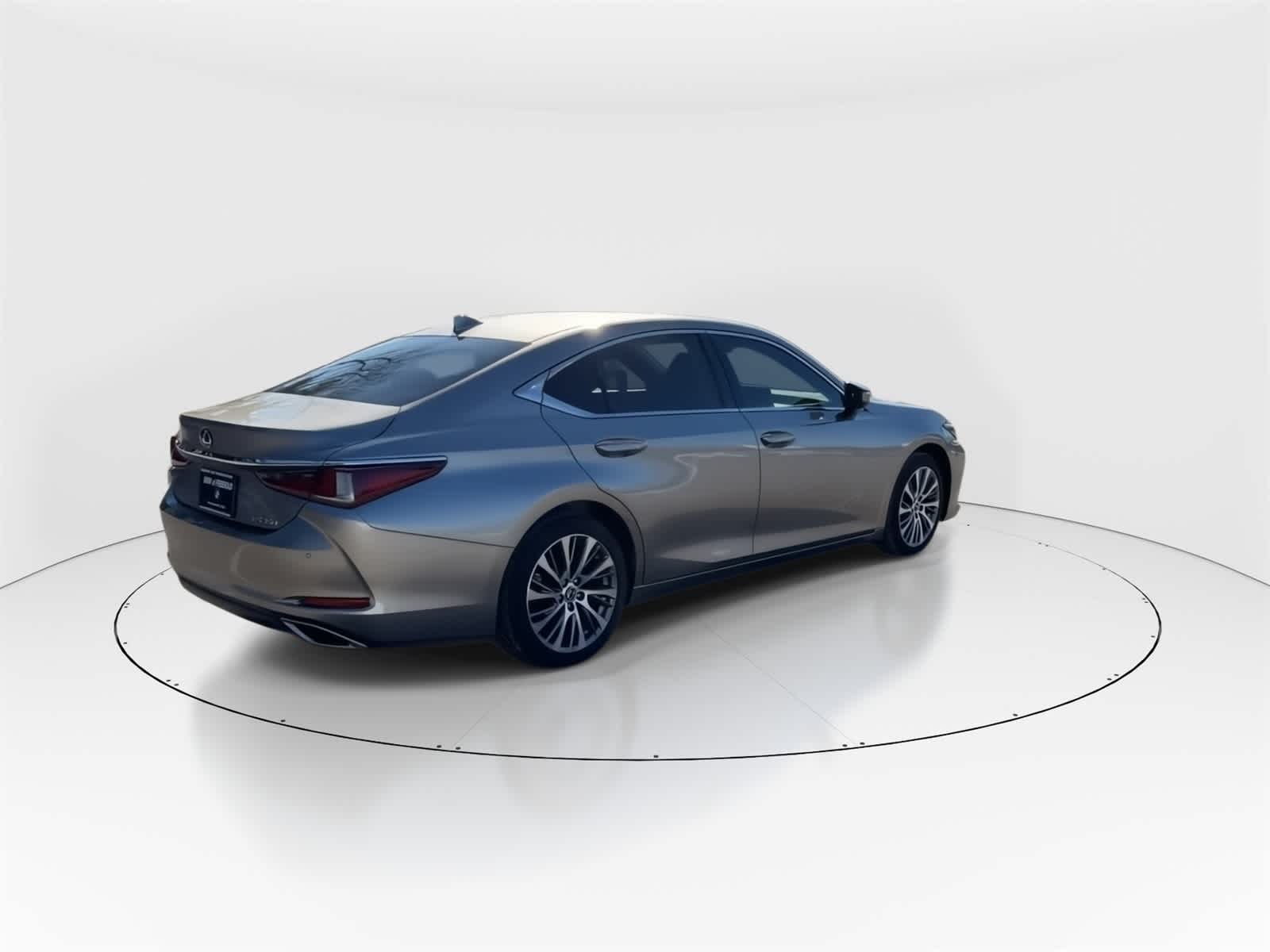 Thumbnail: 2019 Lexus ES - 9