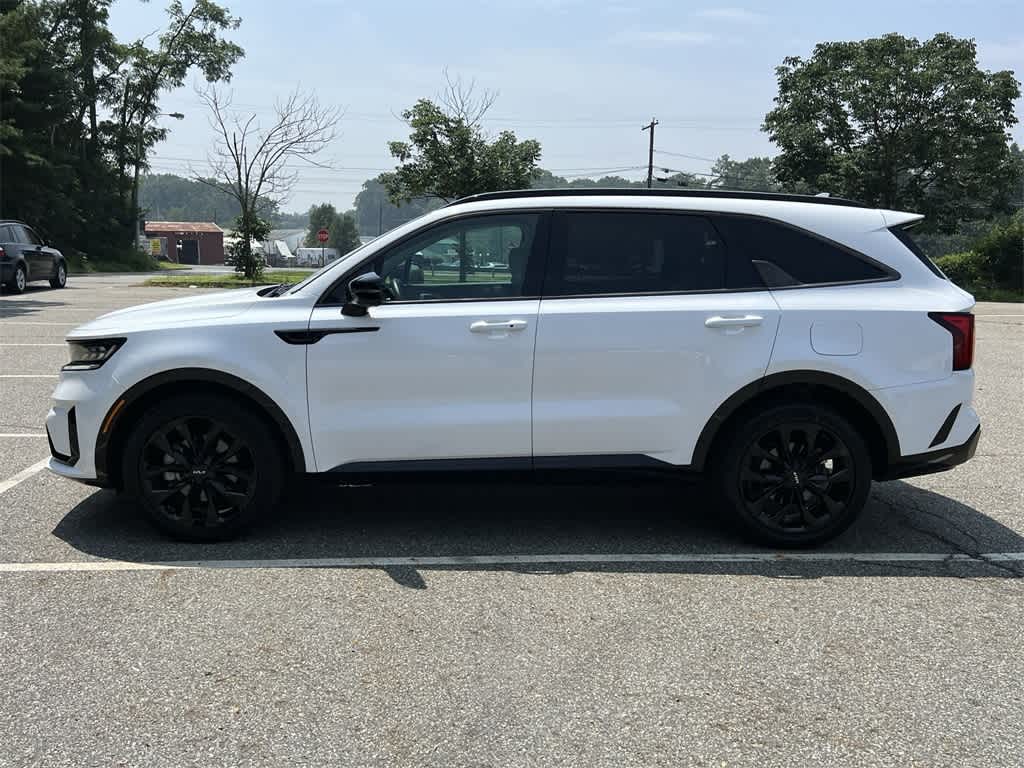 Thumbnail: 2023 Kia Sorento - 11