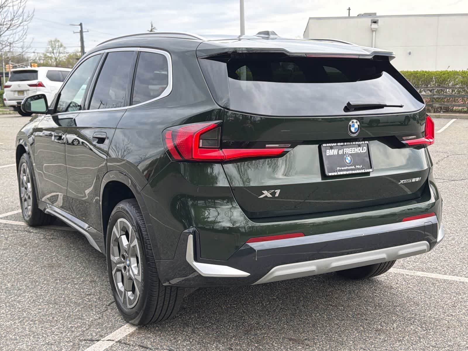 Thumbnail: 2023 BMW X1 - 12