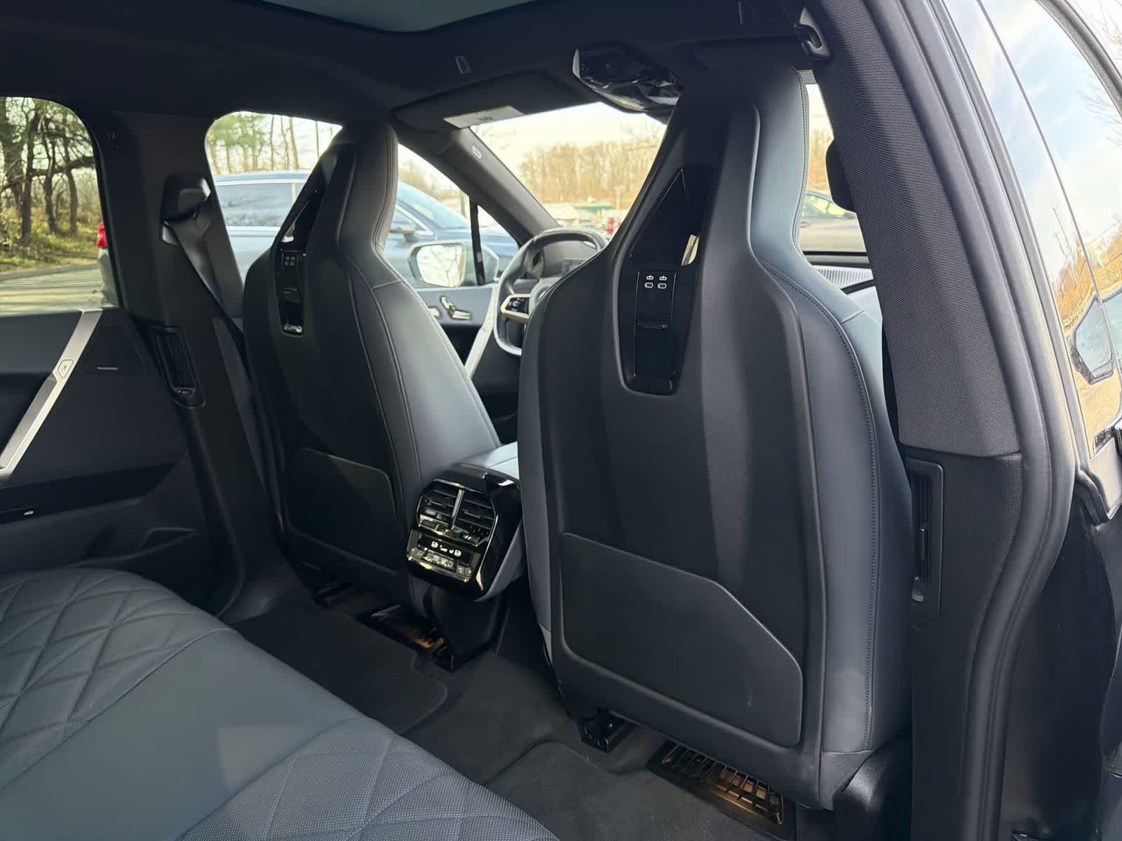 Thumbnail: 2023 BMW iX - 20