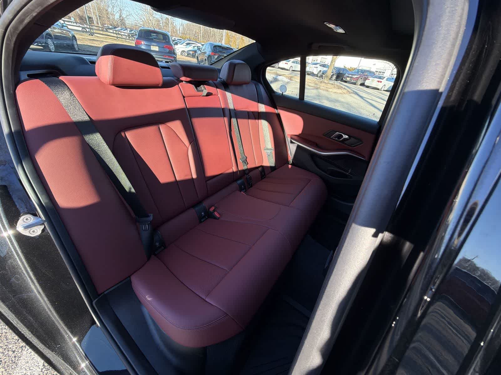 Thumbnail: 2025 BMW 3 Series - 21