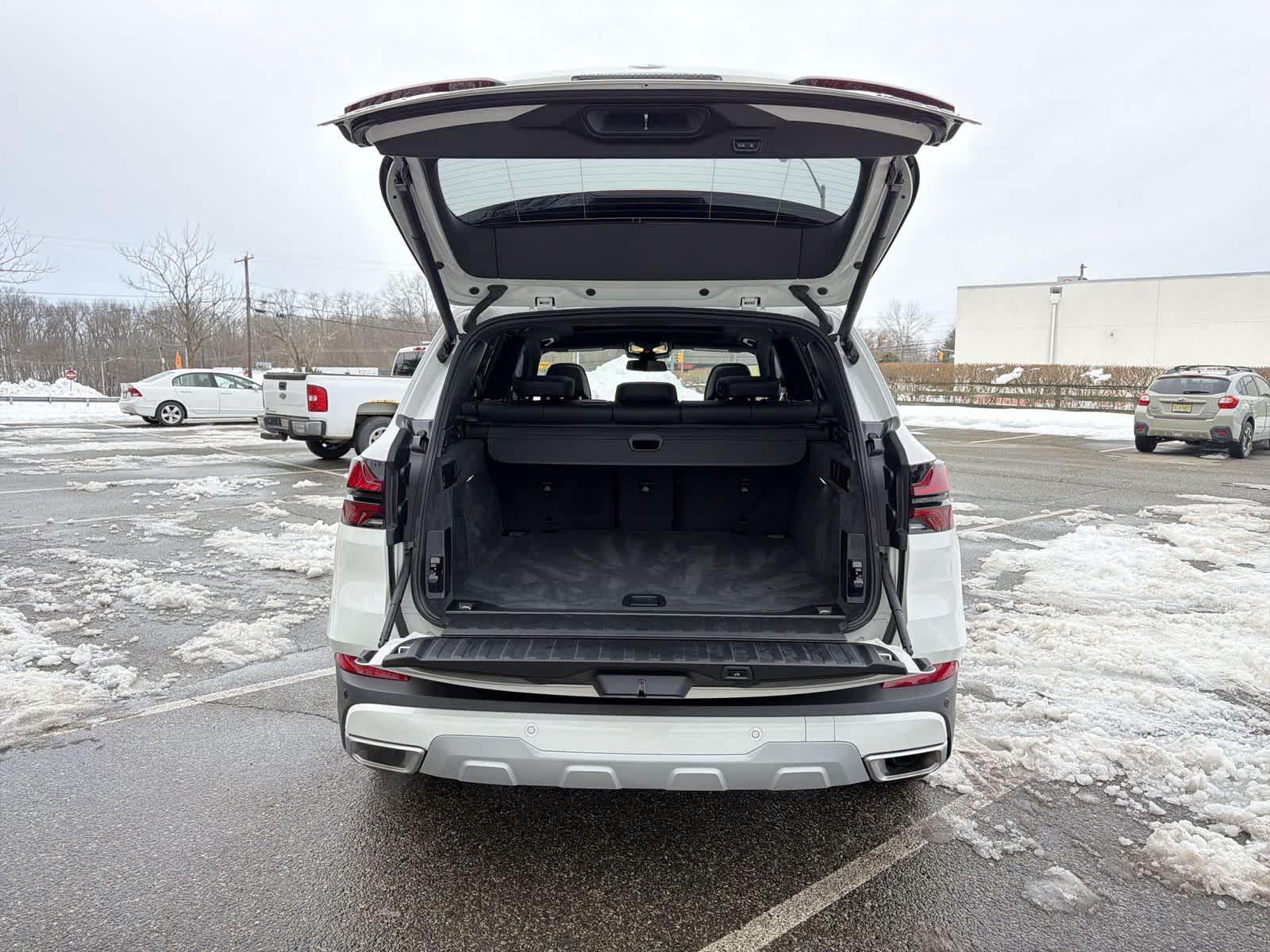 Thumbnail: 2026 BMW X5 - 27