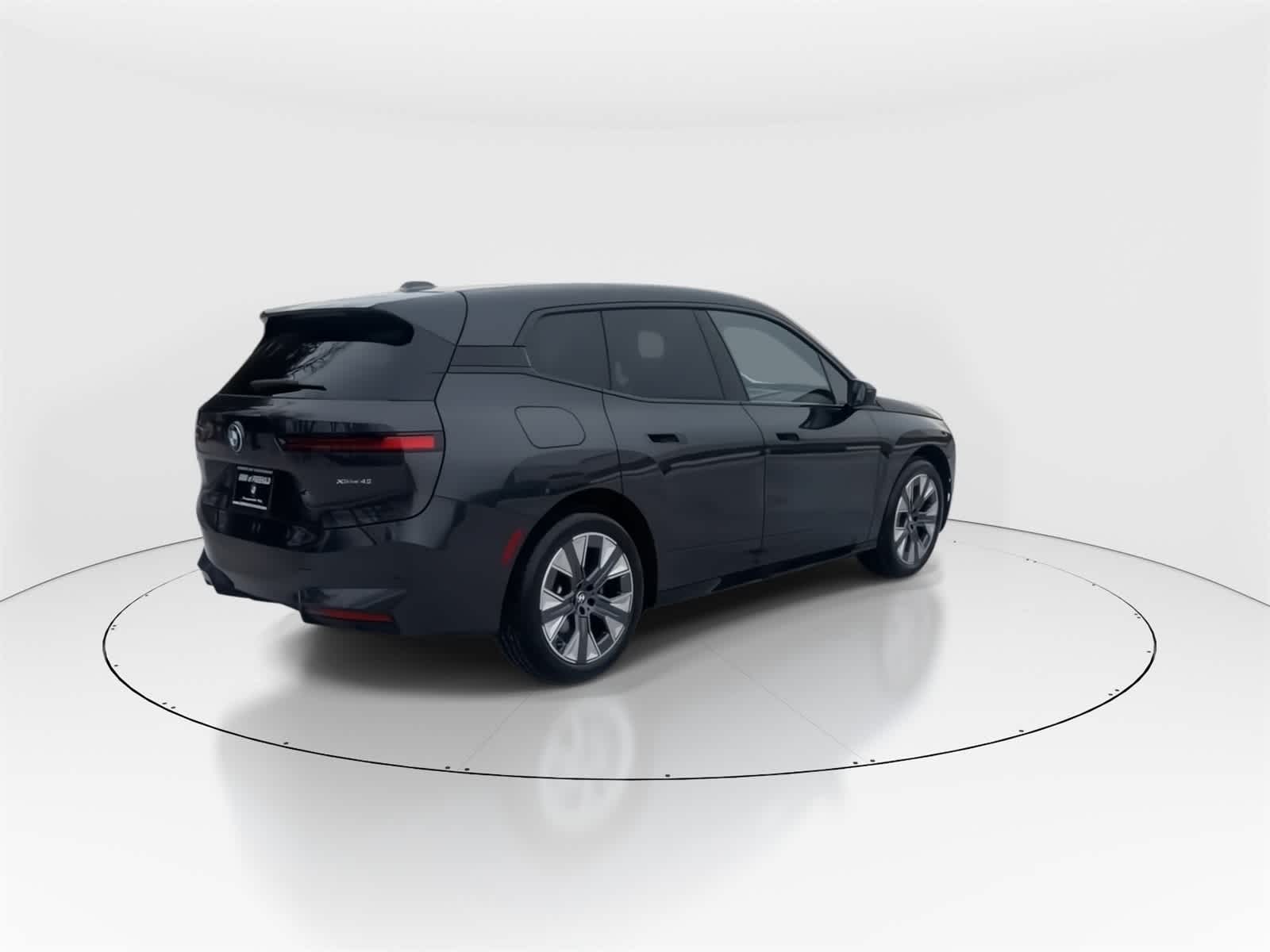 Thumbnail: 2026 BMW iX - 9