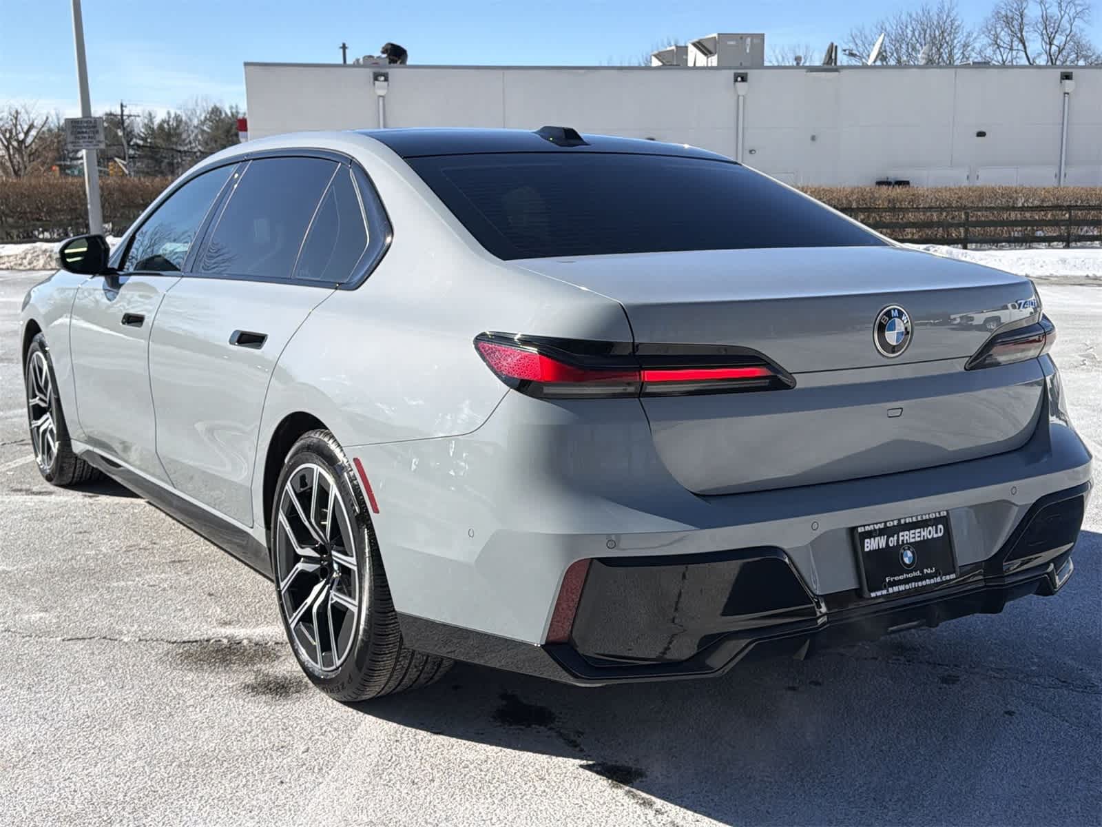 Thumbnail: 2023 BMW 7 Series - 12