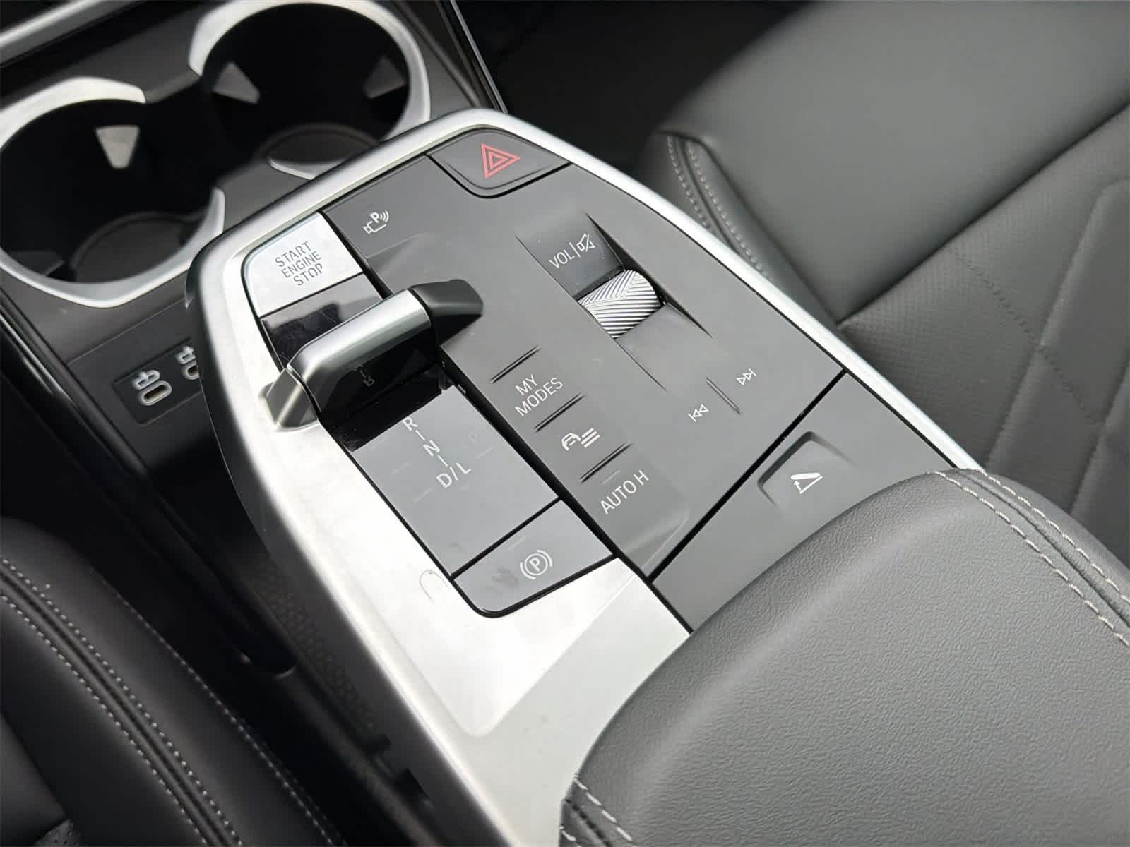 Thumbnail: 2025 BMW X1 - 25