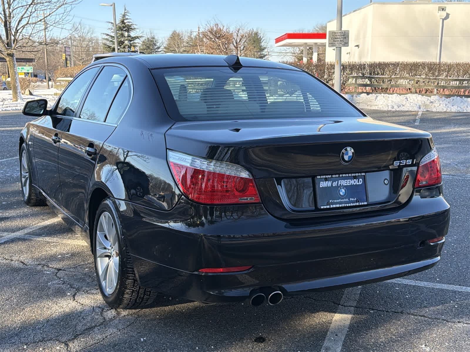 Thumbnail: 2010 BMW 5 Series - 12