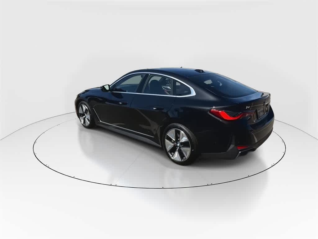 Thumbnail: 2025 BMW i4 - 9