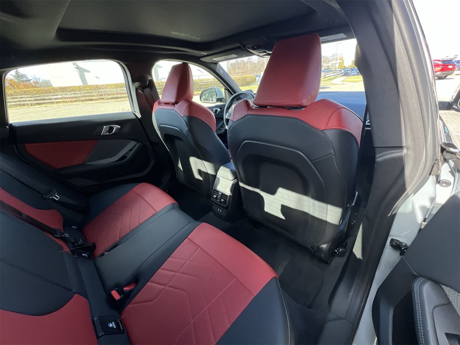 Thumbnail: 2025 BMW 2 Series - 20