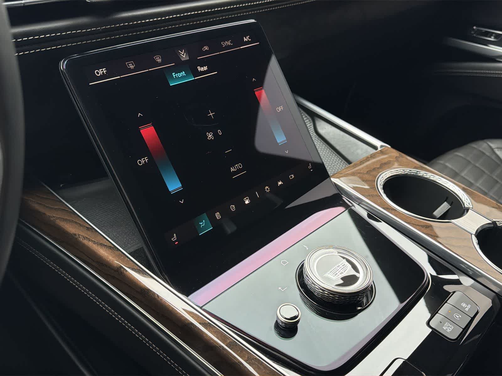 Thumbnail: 2025 Cadillac Escalade - 31