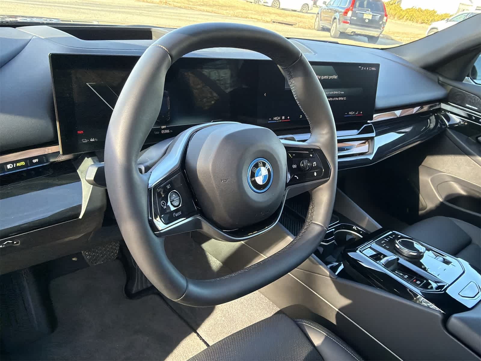 Thumbnail: 2025 BMW i5 - 23