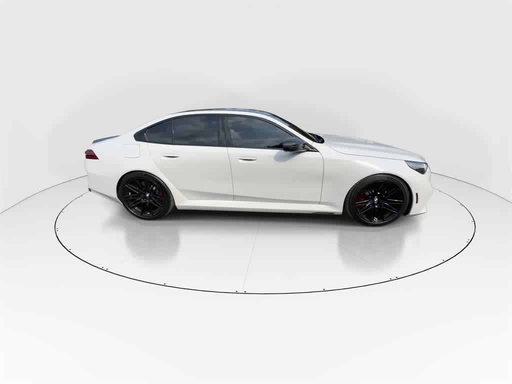 Thumbnail: 2025 BMW M5 - 9