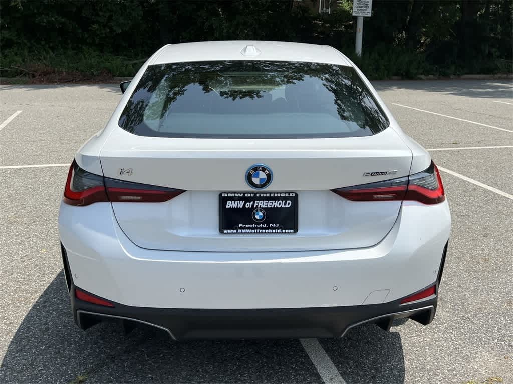 Thumbnail: 2023 BMW i4 - 13