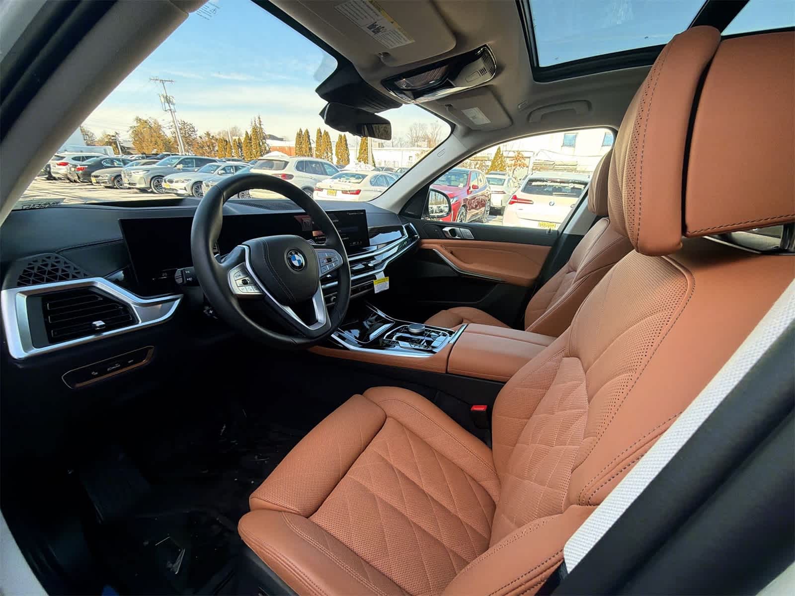 Thumbnail: 2026 BMW X7 - 10