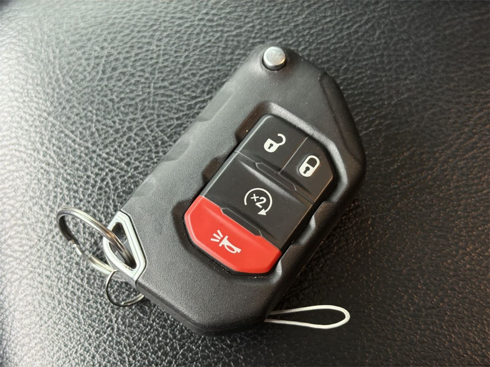 Thumbnail: 2023 Jeep Wrangler - 28