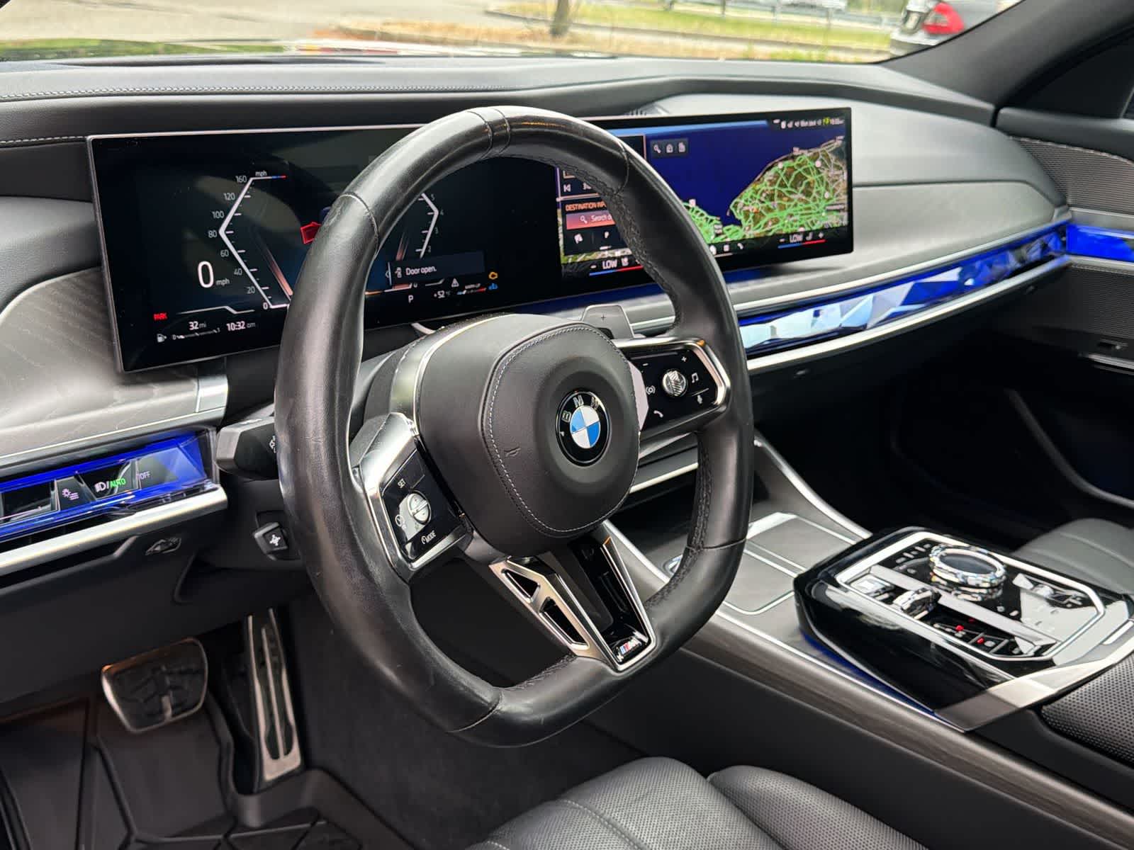 Thumbnail: 2023 BMW 7 Series - 23