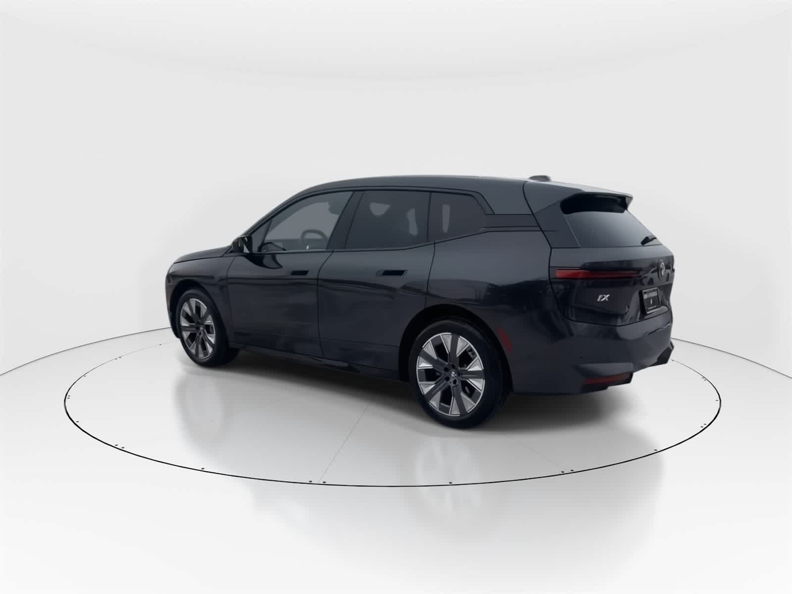 Thumbnail: 2026 BMW iX - 7