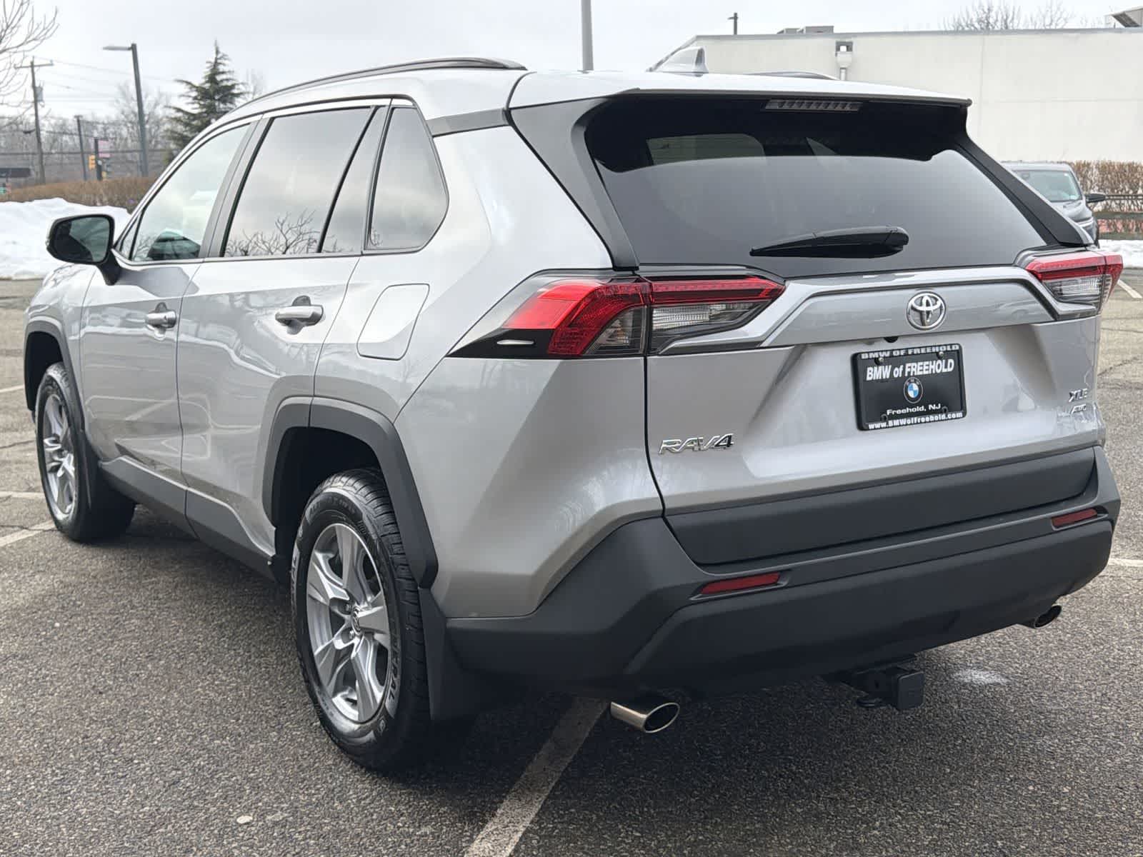 Thumbnail: 2022 Toyota RAV4 - 12