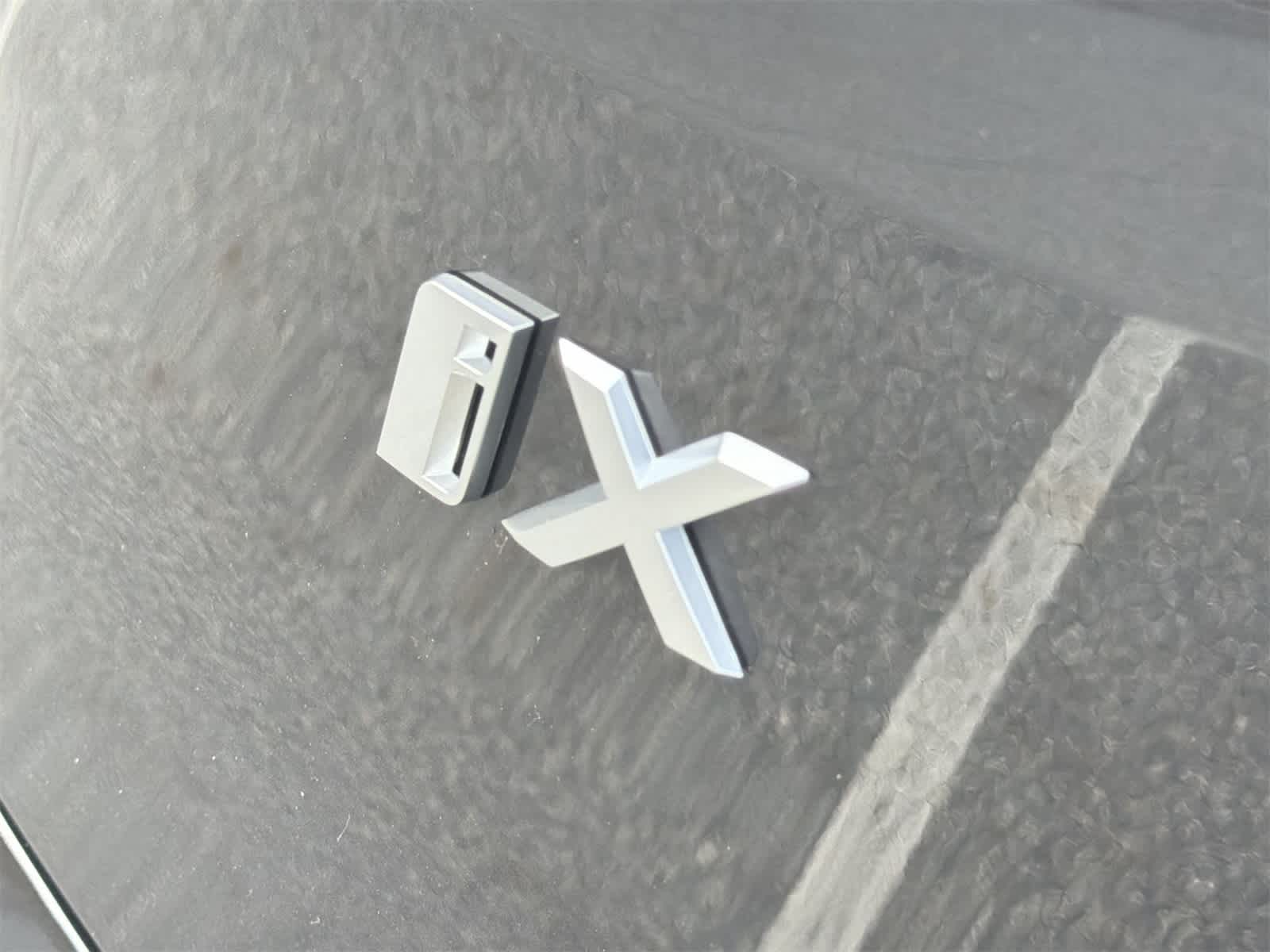 Thumbnail: 2026 BMW iX - 15