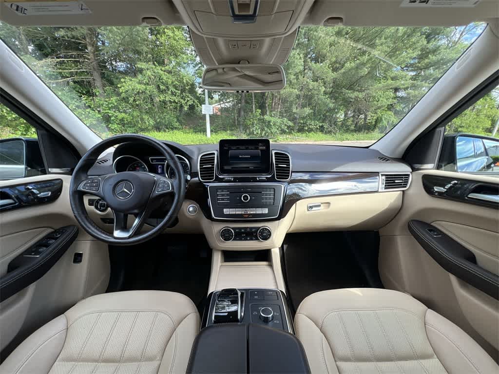 Thumbnail: 2018 Mercedes-Benz GLE - 18