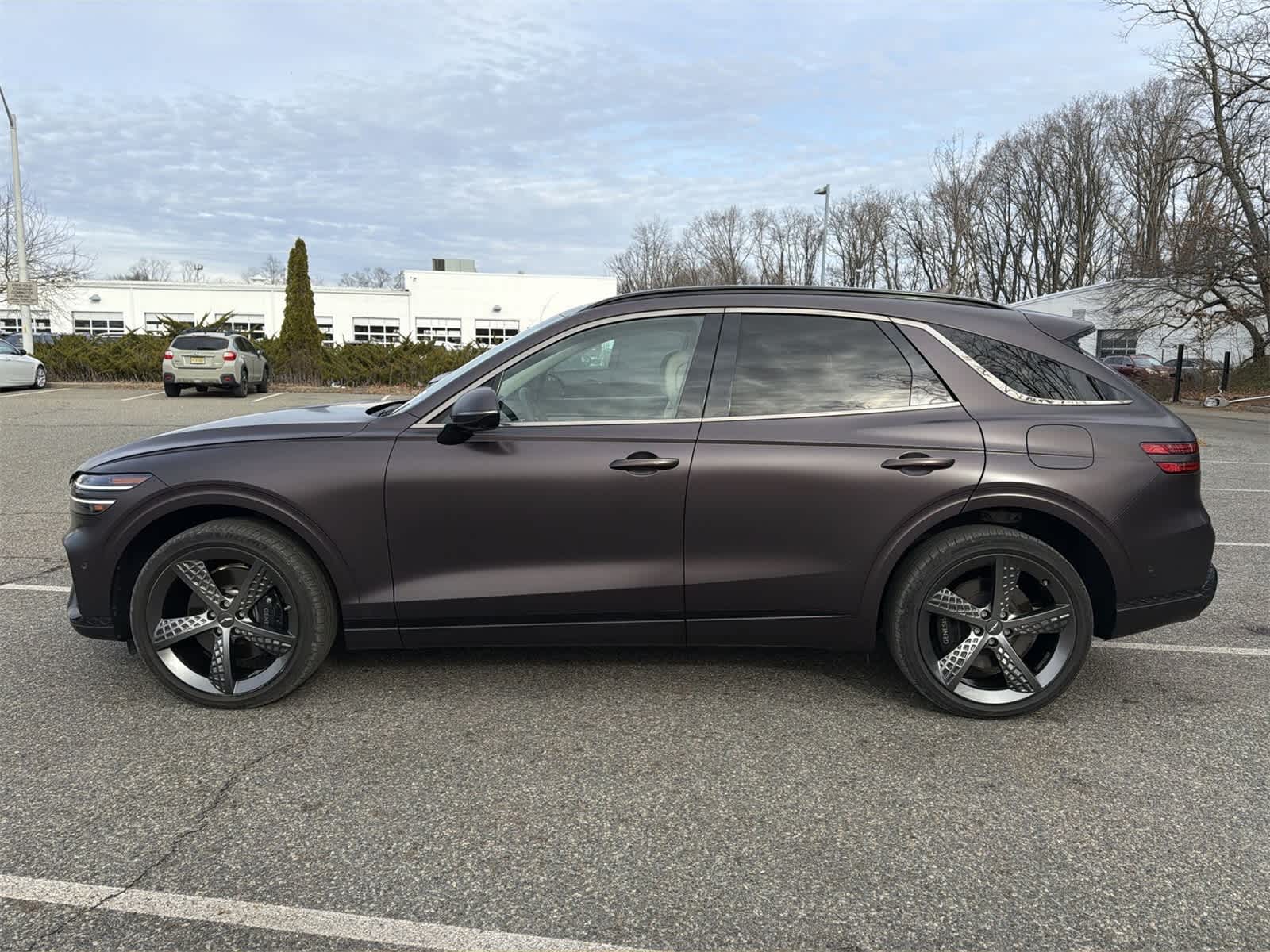 Thumbnail: 2023 Genesis GV70 - 11