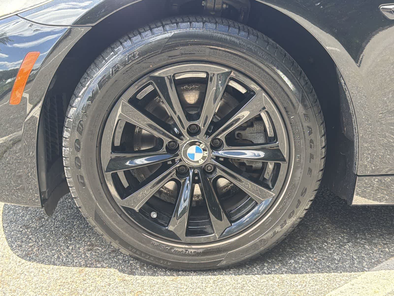 Thumbnail: 2016 BMW 5 Series - 16