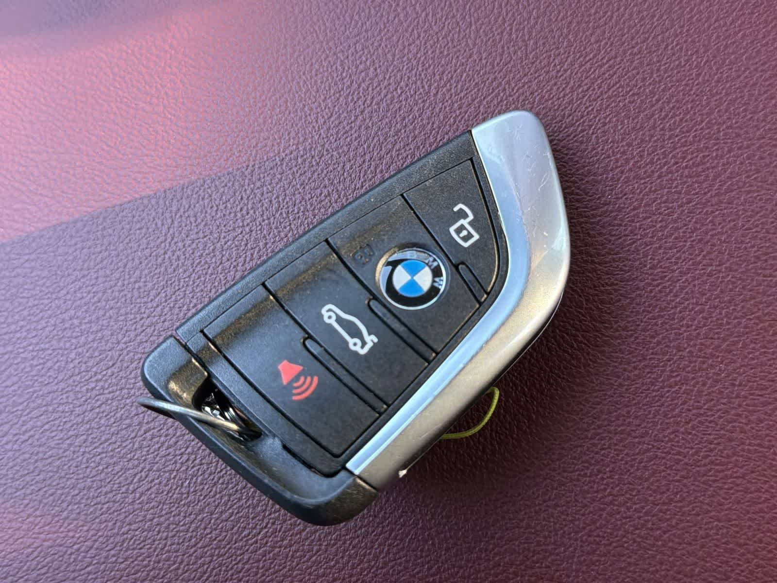 Thumbnail: 2025 BMW 3 Series - 28