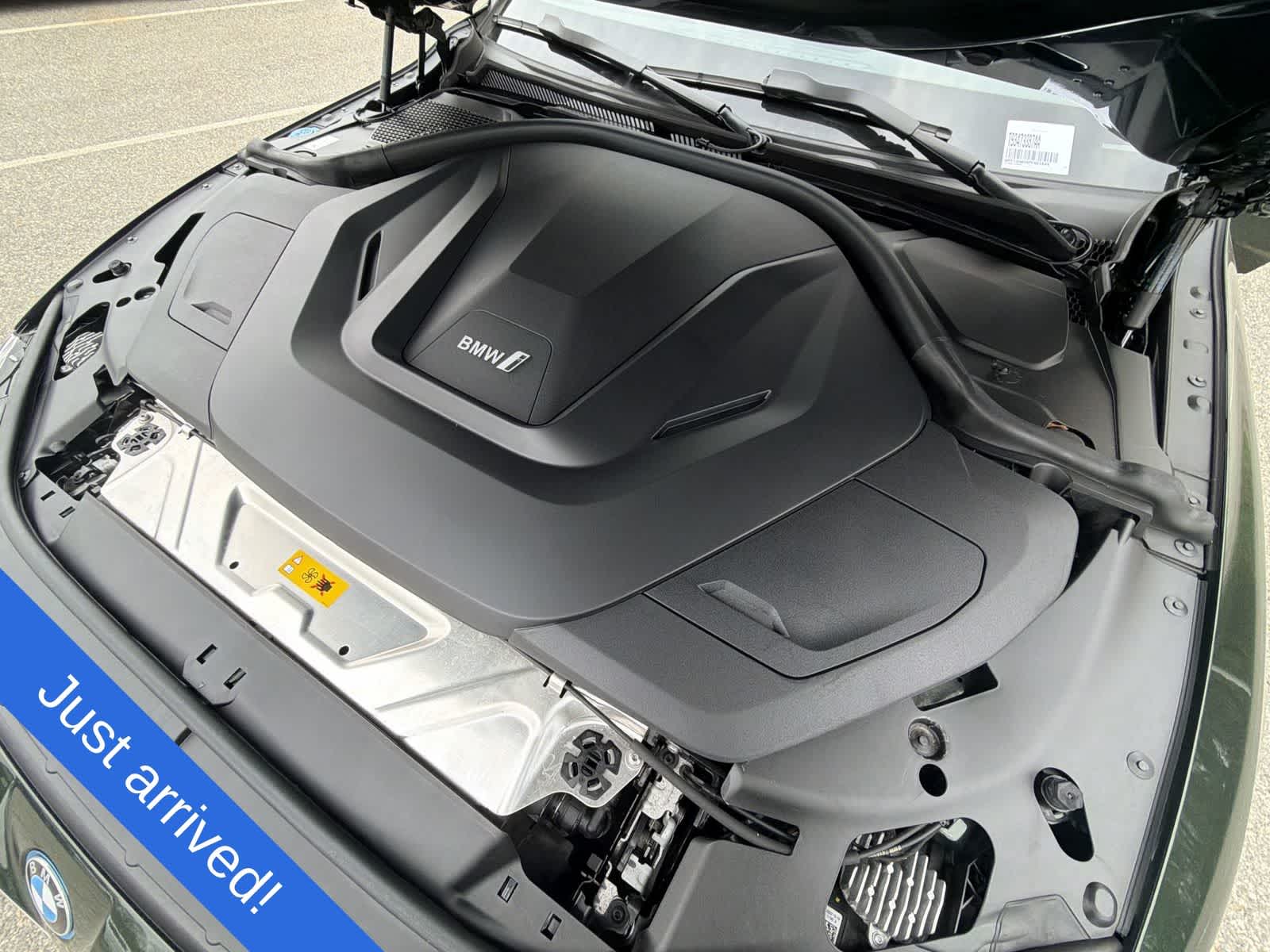 Thumbnail: 2023 BMW i4 - 17