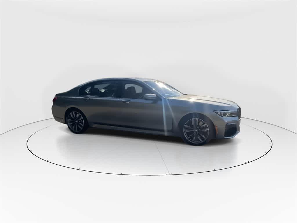 2022 Bmw M760i xDrive photo 3