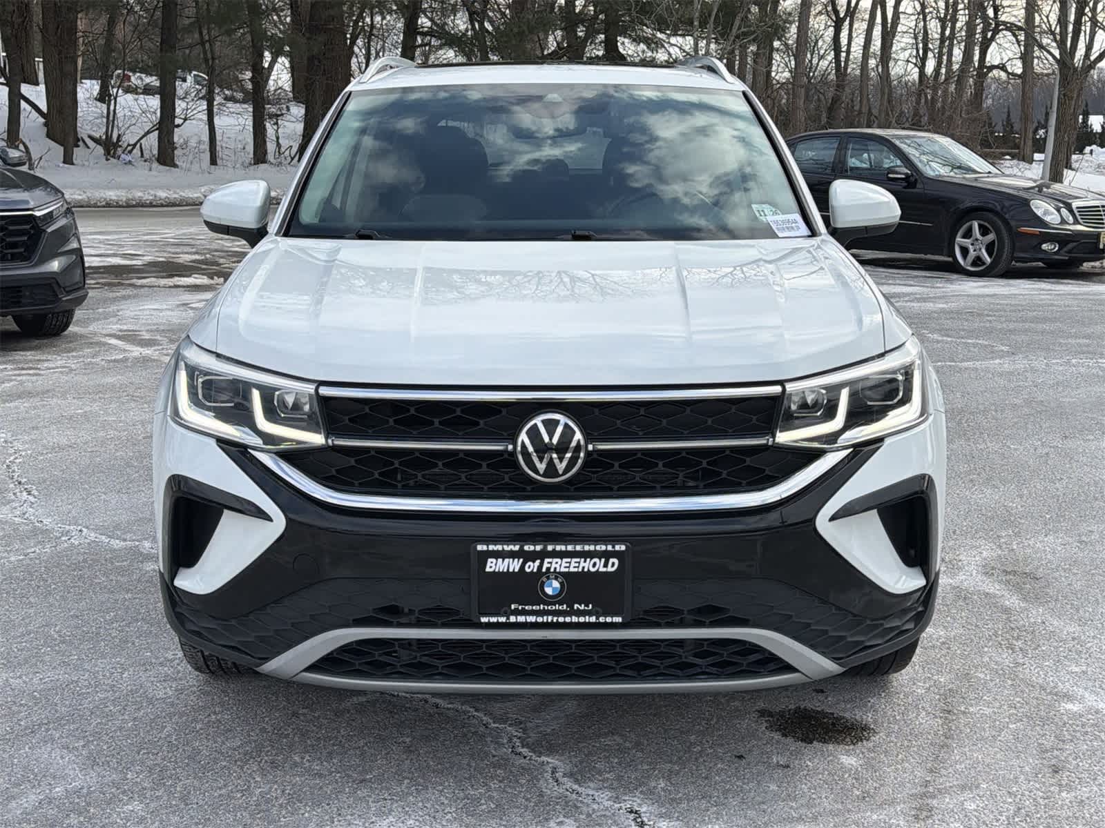 Thumbnail: 2022 Volkswagen Taos - 14