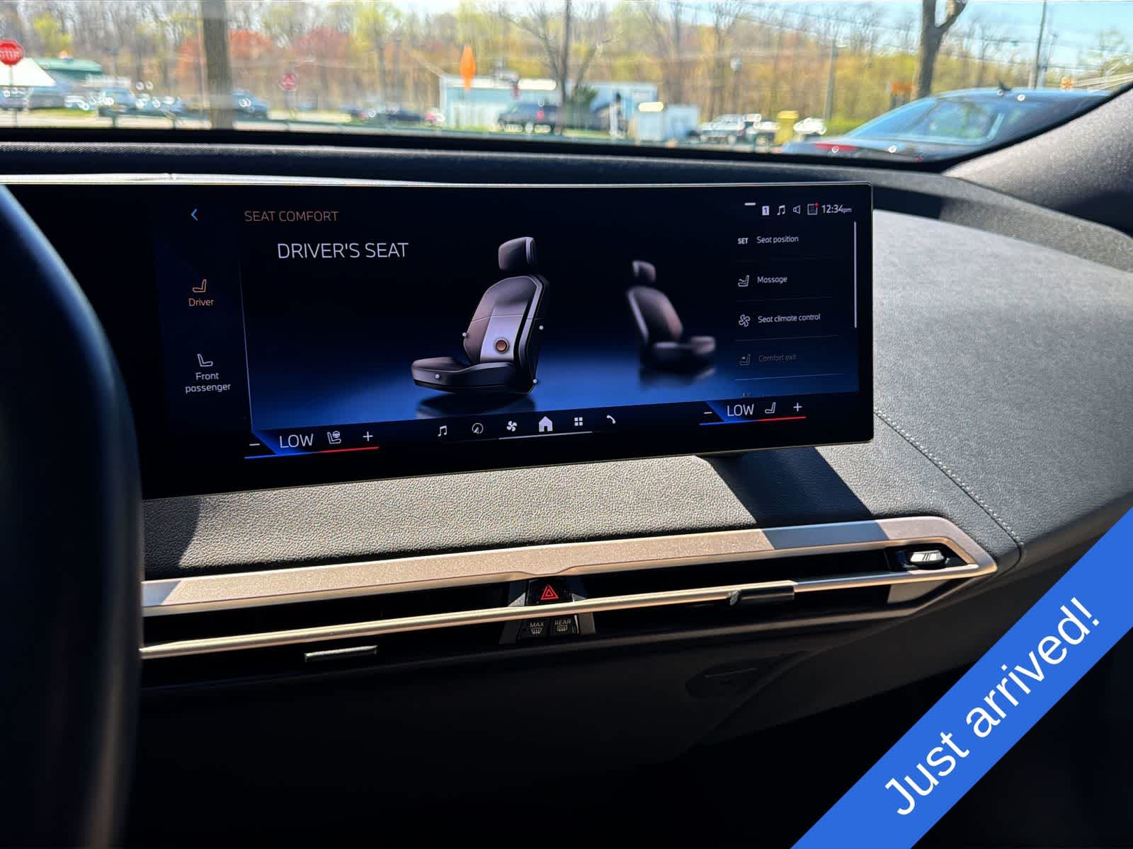 Thumbnail: 2024 BMW iX - 24