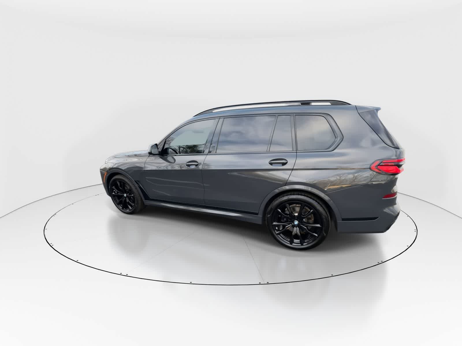 Thumbnail: 2024 BMW X7 - 5