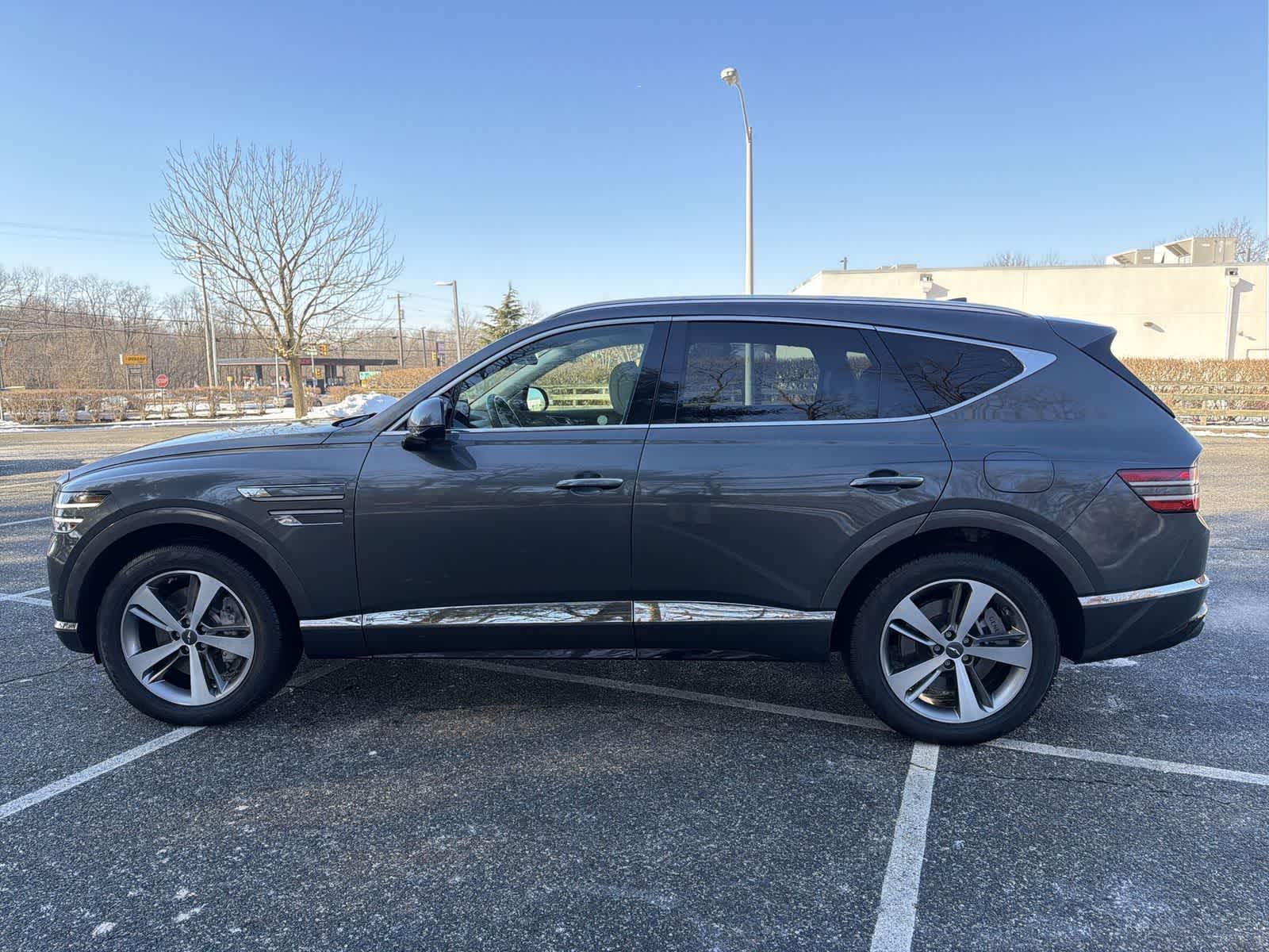 Thumbnail: 2023 Genesis GV80 - 11