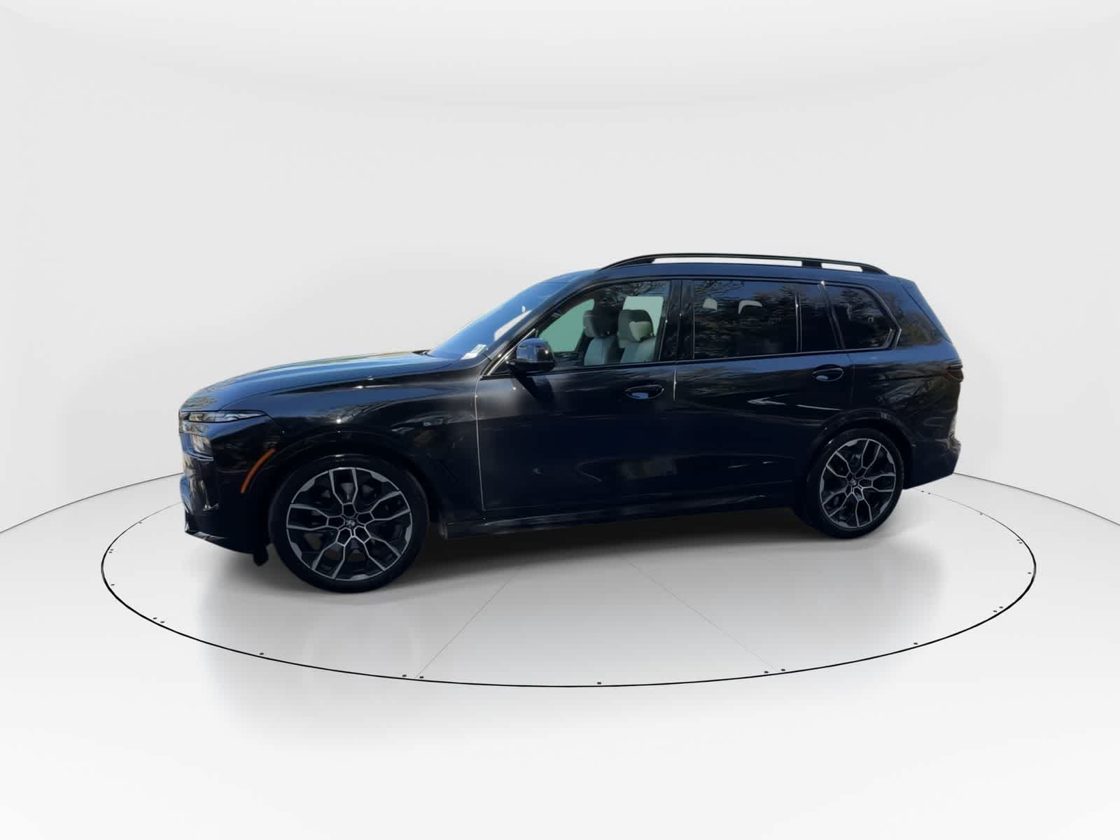 Thumbnail: 2023 BMW X7 - 5