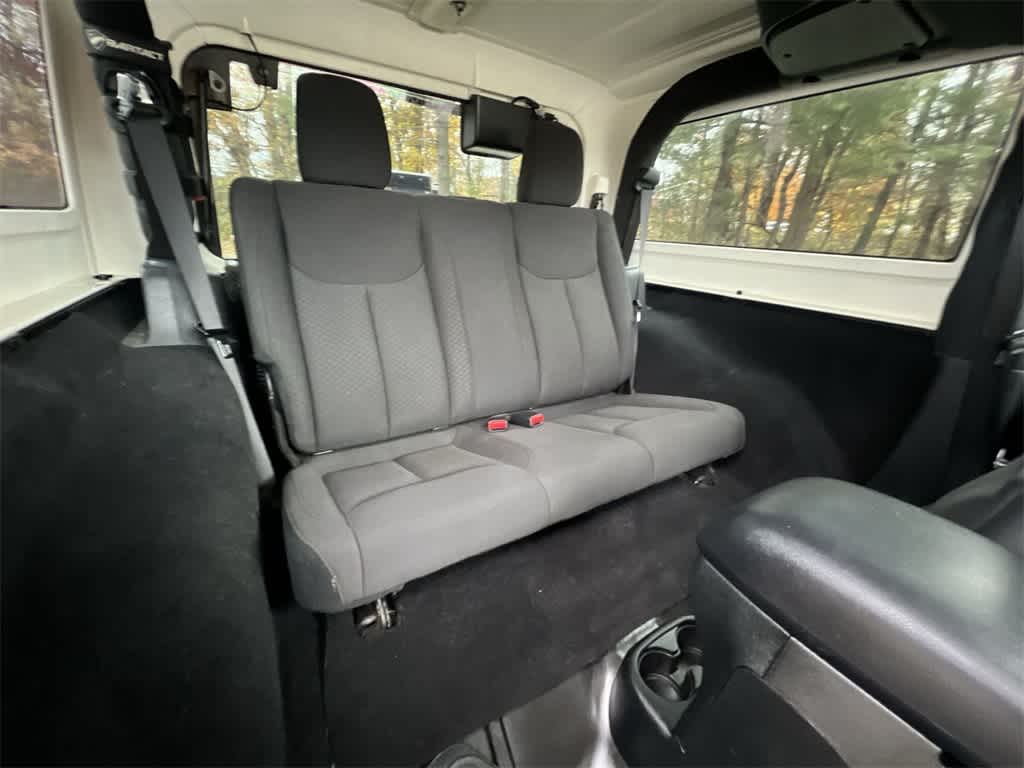 Thumbnail: 2016 Jeep Wrangler - 21