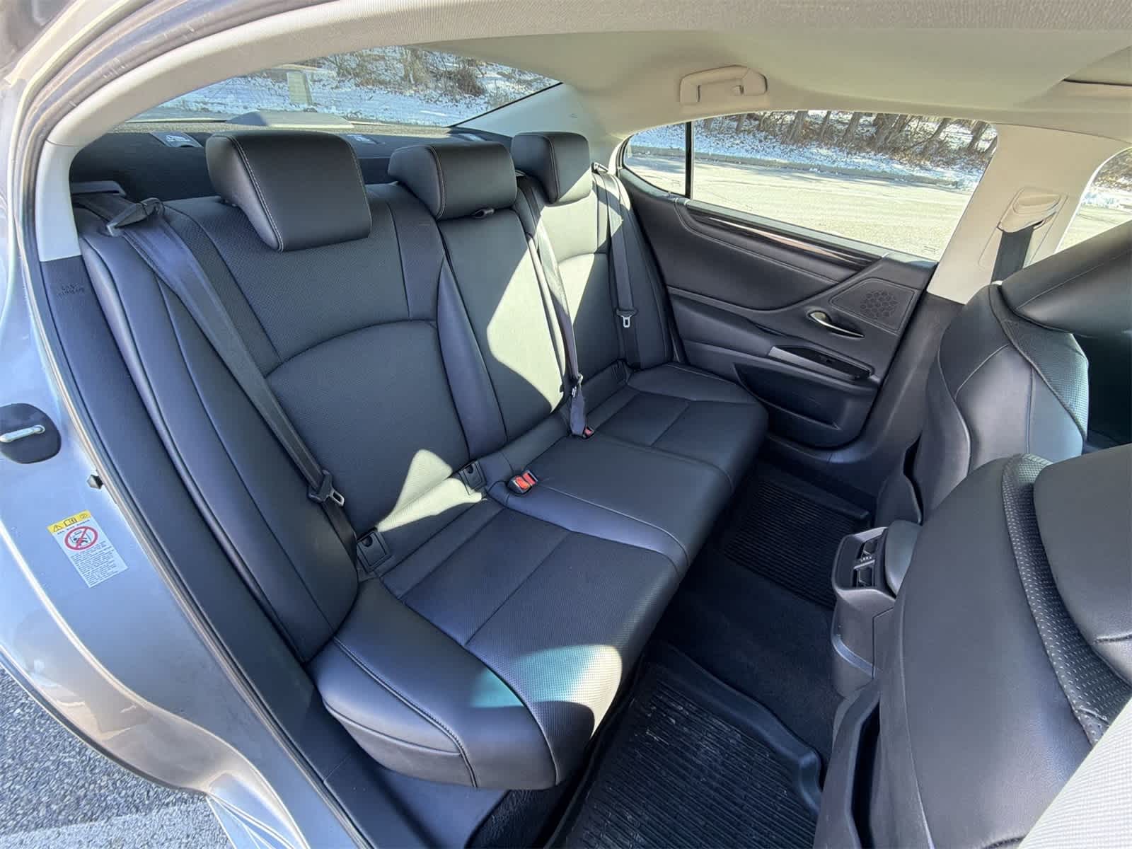 Thumbnail: 2019 Lexus ES - 21