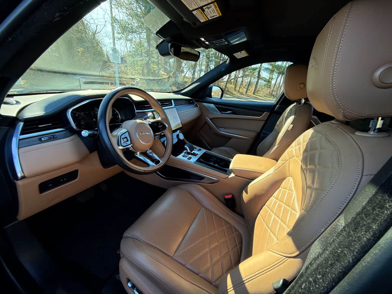 Thumbnail: 2022 Jaguar F-Pace - 10