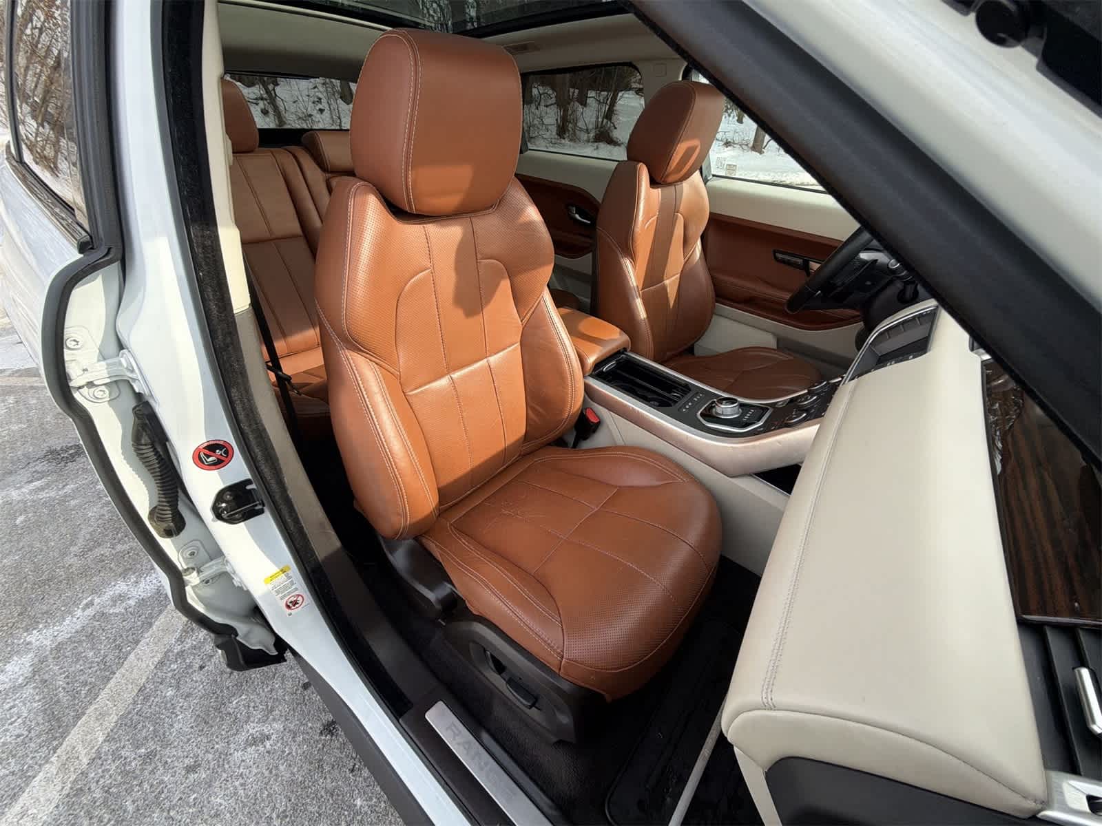 Thumbnail: 2015 Land Rover Range Rover Evoque - 22