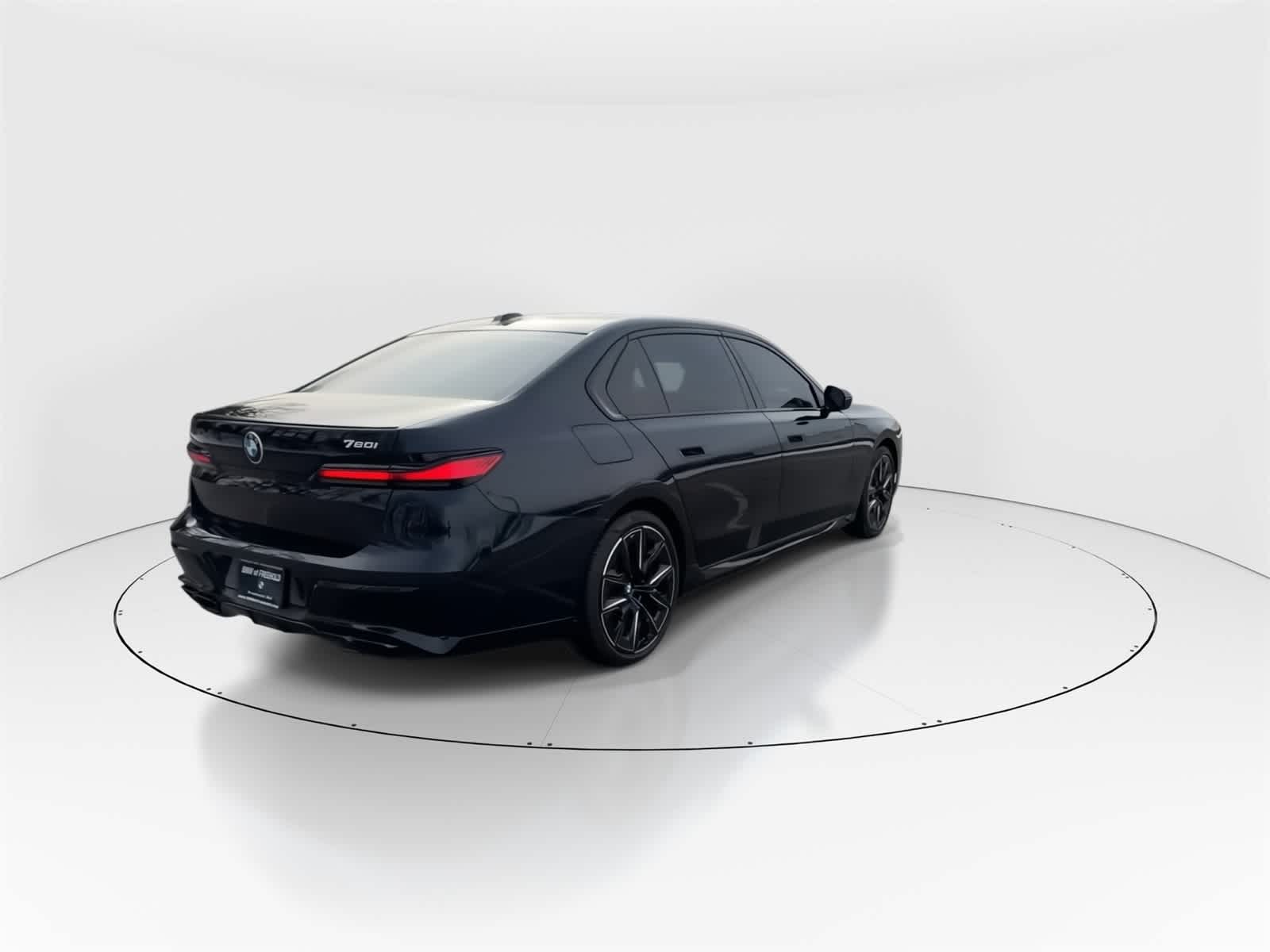 Thumbnail: 2023 BMW 7 Series - 9