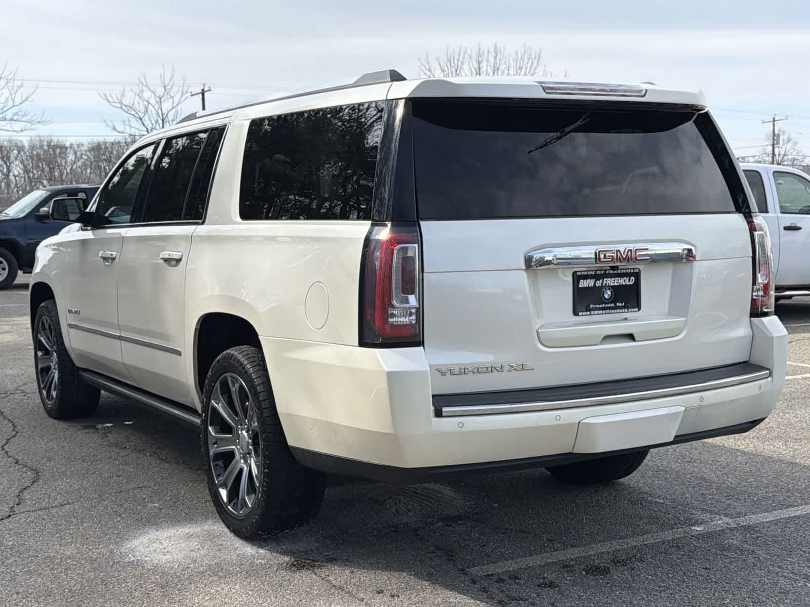 Thumbnail: 2015 GMC Yukon XL - 12