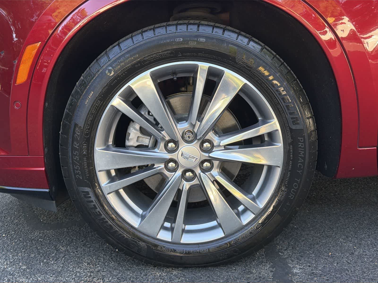 Thumbnail: 2023 Cadillac XT6 - 15
