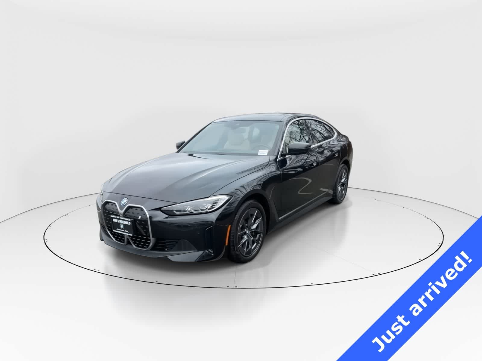 Thumbnail: 2023 BMW i4 - 4