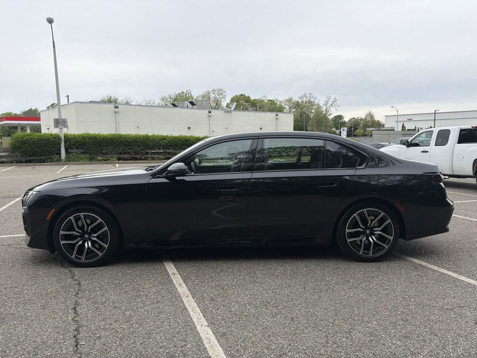 Thumbnail: 2026 BMW 7 Series - 11
