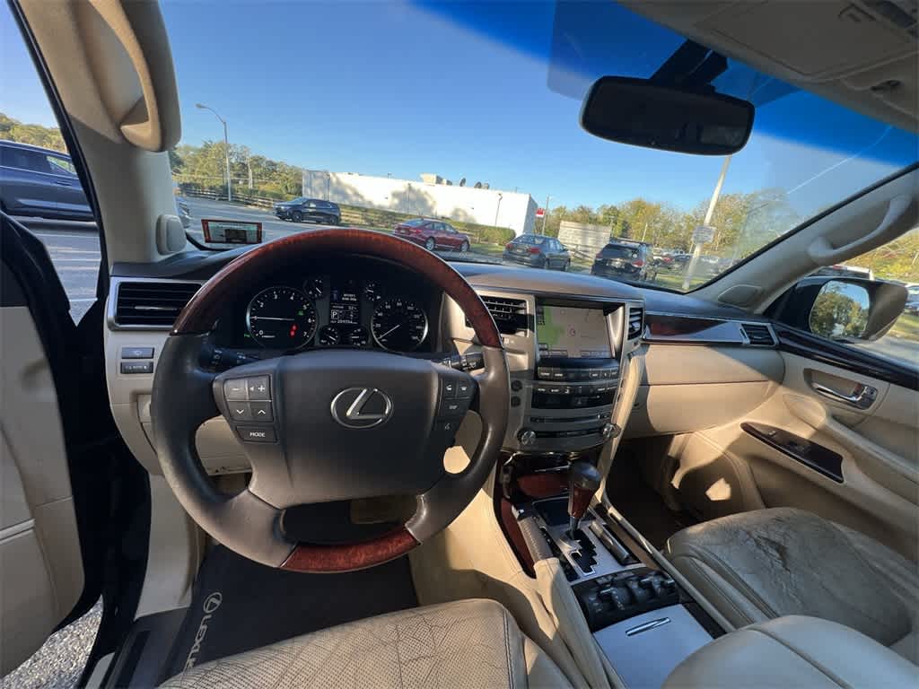 Thumbnail: 2015 Lexus LX - 18