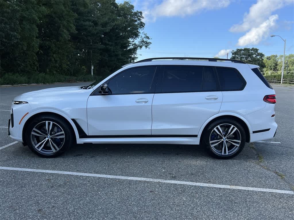 Thumbnail: 2024 BMW X7 - 11