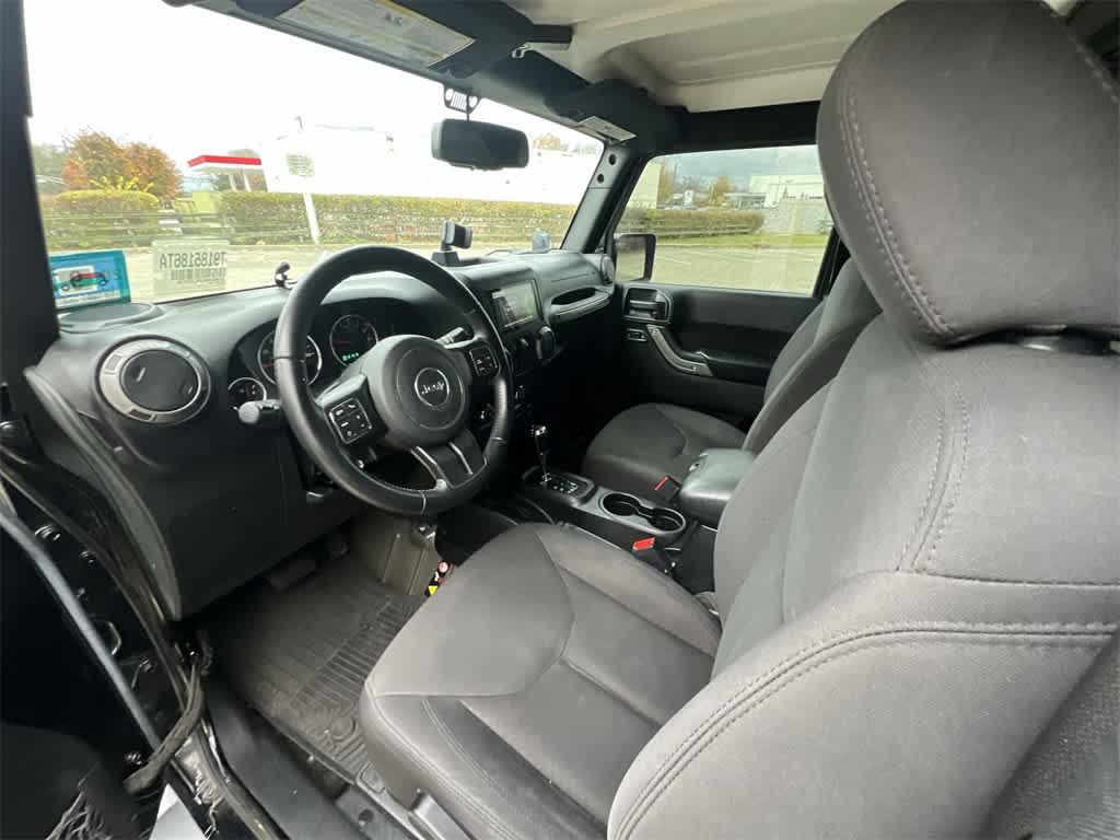 Thumbnail: 2016 Jeep Wrangler - 10